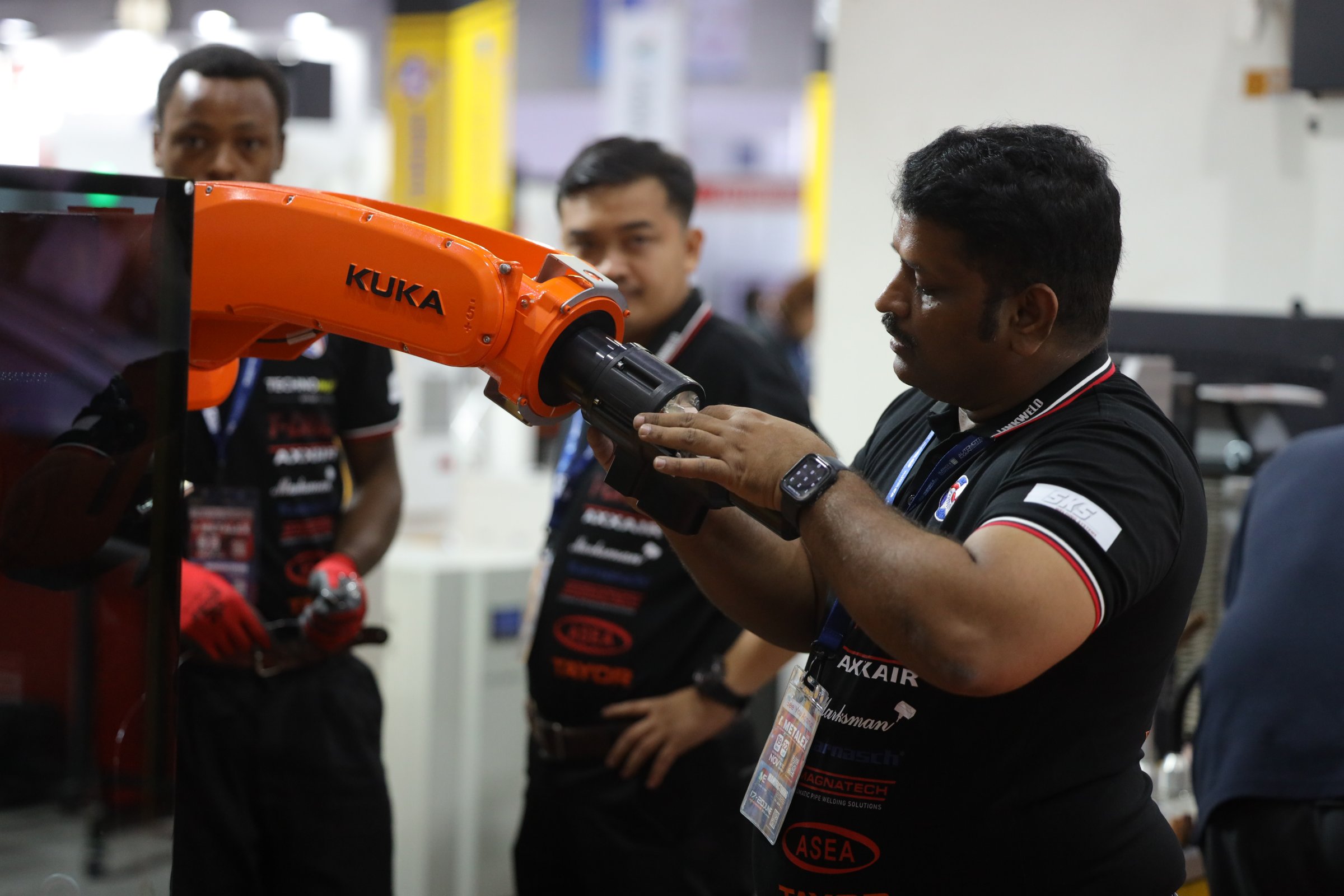 Automotive Manufacturing 图片 3