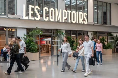 Emlyon Business School product image 1
